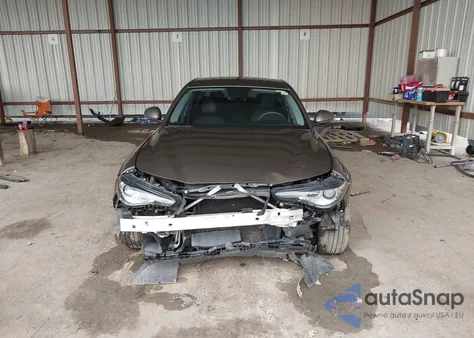 2019 Alfa Romeo Giulia z USA, uszkodzony, nr VIN ZARFAMAN8K7599187